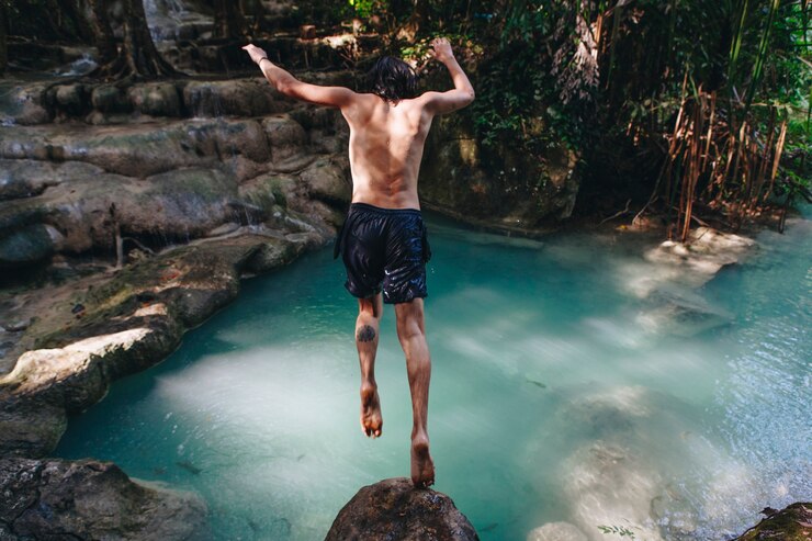 ice grottos aspen cliff jumping